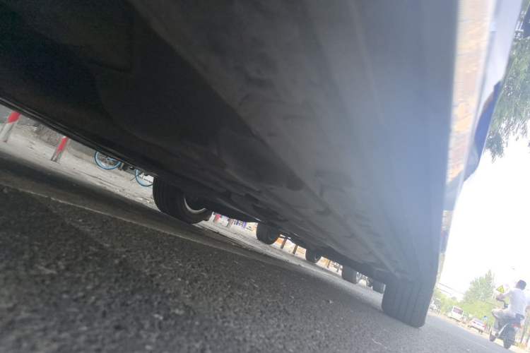 Used GAC Trumpchi M8 2023 Zongshi Series Dual-Motor YuZun Edition Chassis Front Left