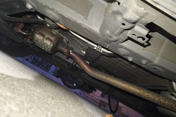 Used GAC Trumpchi M8 2023 Zongshi Series Dual-Motor Supreme Edition Chassis Front Left