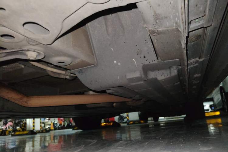 Used GAC Trumpchi M8 2023 Zongshi Series 400T Flagship Edition Chassis Front Left