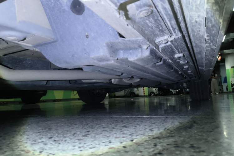 Used GAC Trumpchi M8 2023 Zongshi Series 400T Flagship Edition Chassis Front Left