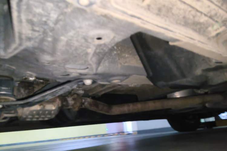 Used GAC Trumpchi M8 2023 Zongshi Series 400T Flagship Edition Chassis Front Left