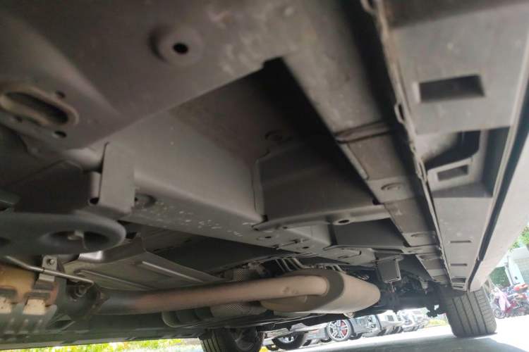 Used GAC Trumpchi M8 2023 Lingxiu Series 390T Prestige Edition Chassis Front Left