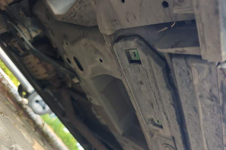 Used GAC Trumpchi M8 2023 Zongshi Series 400T Ultimate Edition Chassis Front Left
