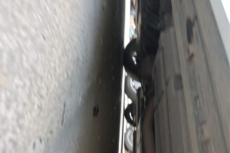 Used GAC Trumpchi M8 2023 Zongshi Series 400T Flagship Edition Chassis Front Left