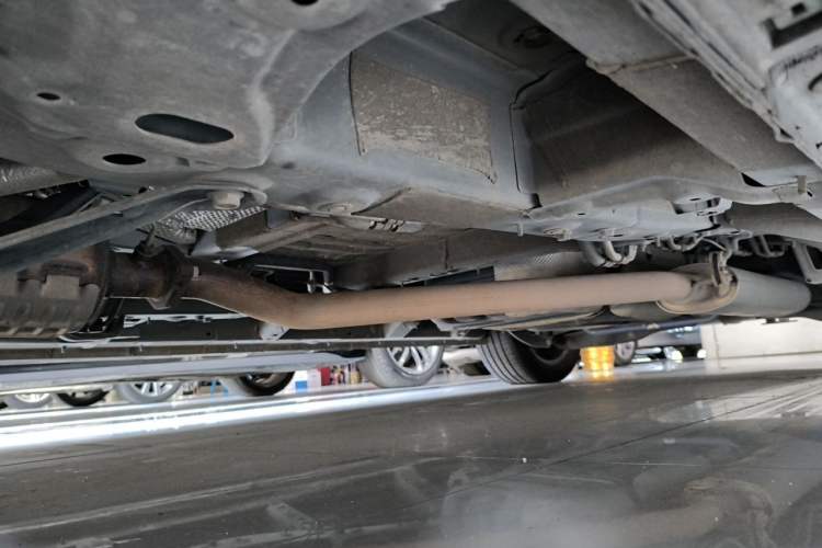 Used GAC Trumpchi M8 2023 Zongshi Series Dual-Motor Flagship Edition Chassis Front Left
