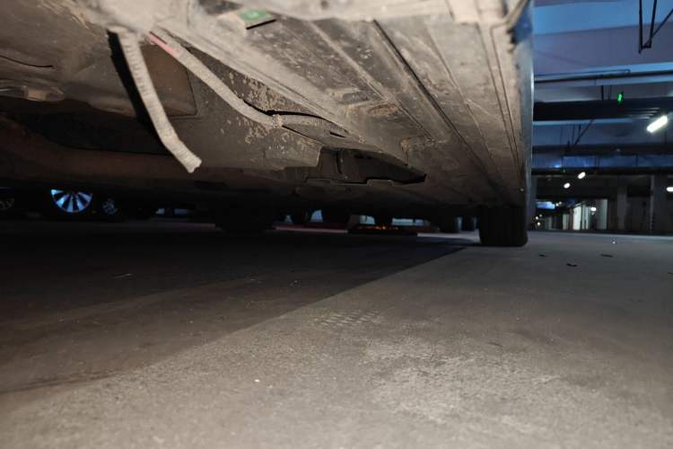 Used GAC Trumpchi M8 2023 Zongshi Series 400T Flagship Edition Chassis Front Left