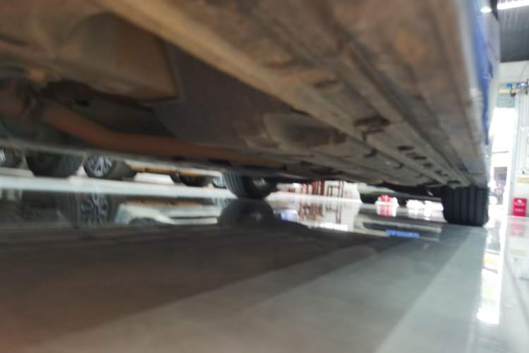 Used GAC Trumpchi M8 2023 Zongshi Series 400T Ultimate Edition Chassis Front Left