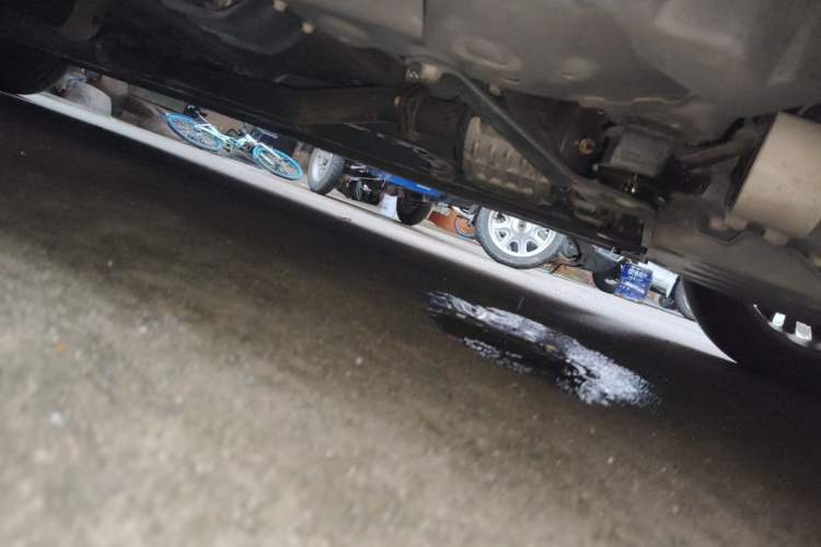 Used GAC Trumpchi M8 2023 Zongshi Series 400T Ultimate Edition Chassis Front Right