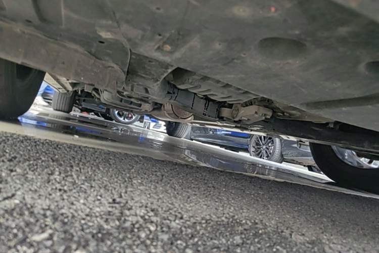 Used GAC Trumpchi M8 2023 Lingxiu Series 390T Deluxe Edition Chassis Front Right