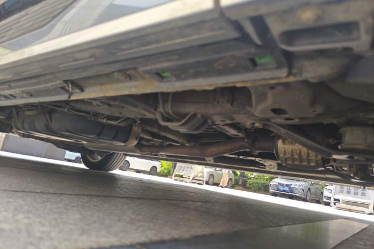 Used GAC Trumpchi M8 2023 Zongshi Series 400T Ultimate Edition Chassis Front Right