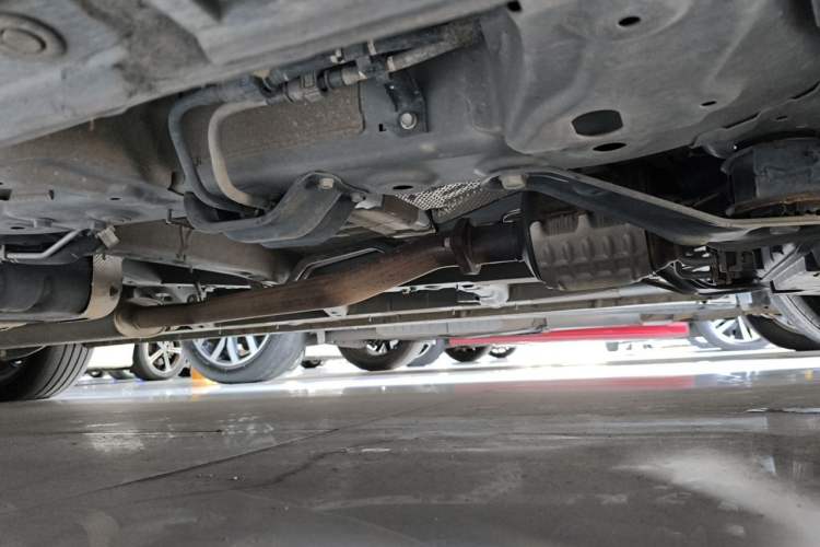 Used GAC Trumpchi M8 2023 Zongshi Series Dual-Motor Flagship Edition Chassis Front Right