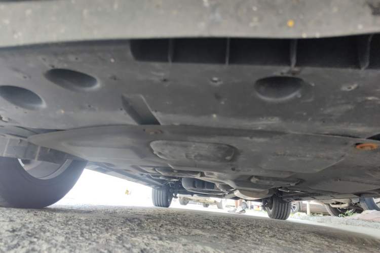 Used GAC Trumpchi M8 2023 Lingxiu Series 390T Prestige Edition Chassis Rear