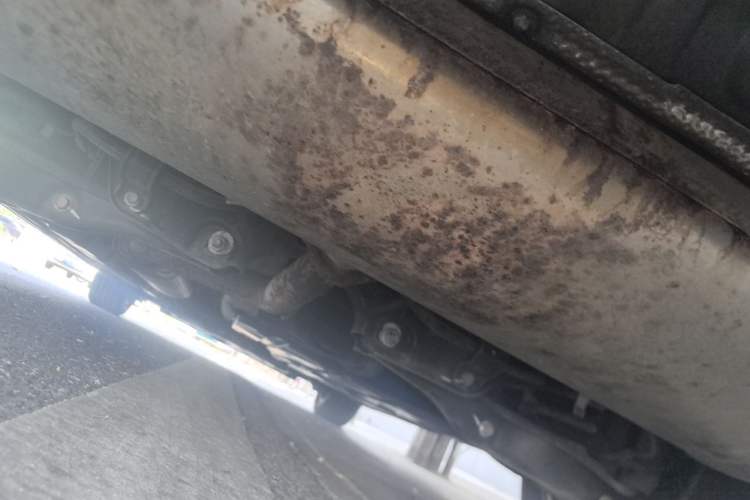 Used GAC Trumpchi M8 2023 Zongshi Series Dual-Motor YuZun Edition Chassis Rear