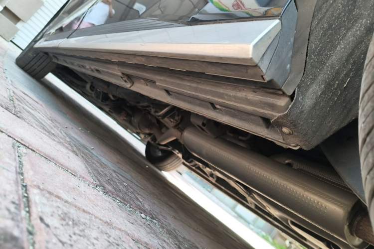 Used GAC Trumpchi M8 2023 Zongshi Series Dual-Motor Supreme Edition Chassis Rear Left