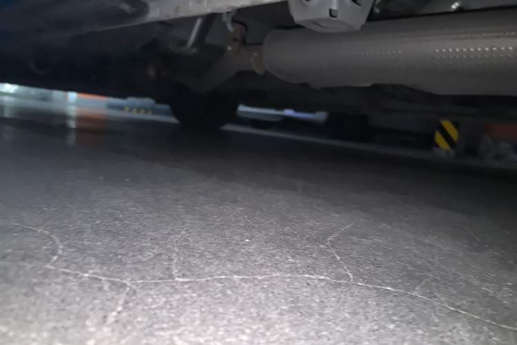 Used GAC Trumpchi M8 2023 Zongshi Series Dual-Motor Supreme Edition Chassis Rear Left