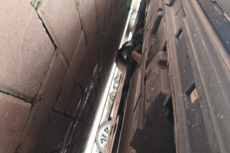 Used GAC Trumpchi M8 2023 Zongshi Series Dual-Motor YuZun Edition Chassis Rear Left