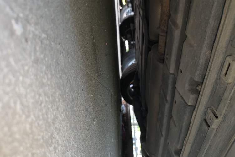 Used GAC Trumpchi M8 2023 Zongshi Series 400T Flagship Edition Chassis Rear Left