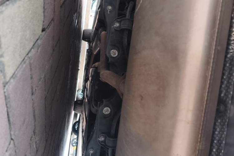Used GAC Trumpchi M8 2023 Zongshi Series Dual-Motor YuZun Edition Chassis Rear
