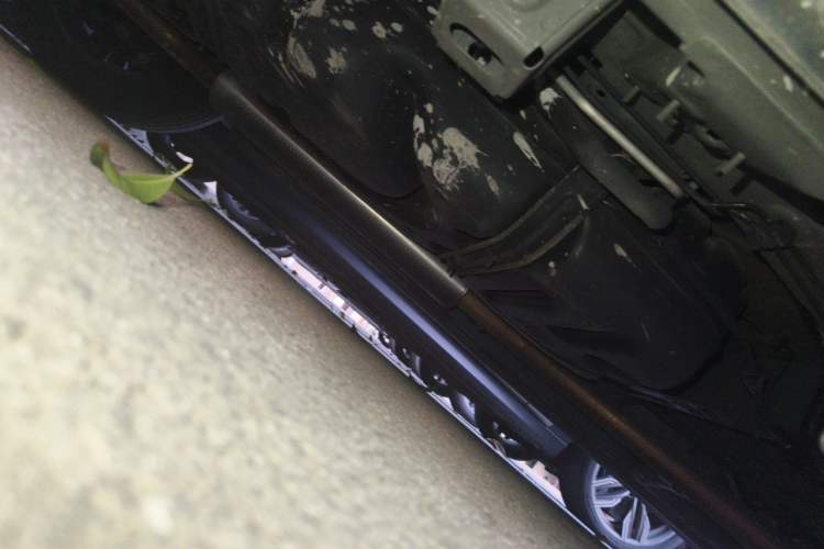 Used GAC Trumpchi M8 2023 Zongshi Series Dual-Motor Supreme Edition Chassis Rear Right