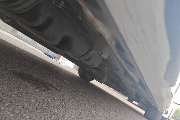 Used GAC Trumpchi M8 2023 Lingxiu Series 390T Deluxe Edition Chassis Rear Right