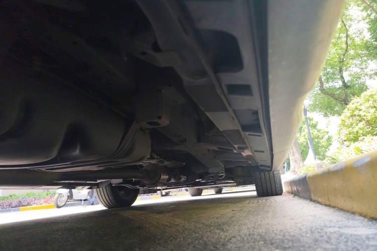 Used GAC Trumpchi M8 2023 Lingxiu Series 390T Prestige Edition Chassis Rear Right