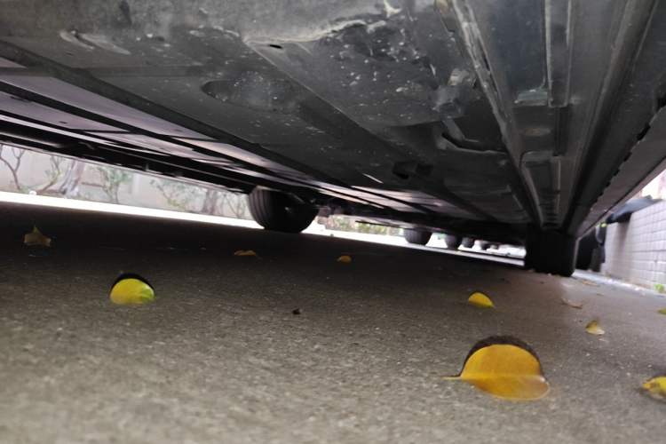 Used GAC Trumpchi M8 2023 Zongshi Series Dual-Motor YuZun Edition Chassis Rear Right