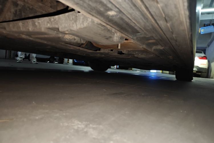 Used GAC Trumpchi M8 2023 Zongshi Series 400T Flagship Edition Chassis Rear Right