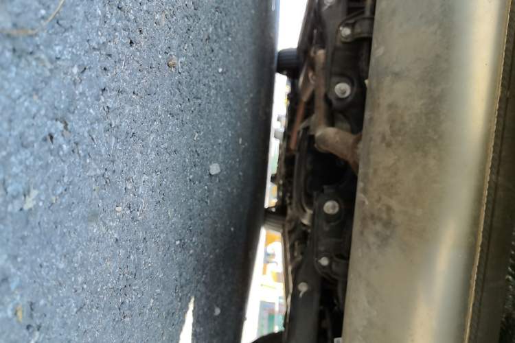 Used GAC Trumpchi M8 2023 Zongshi Series Dual-Motor Supreme Edition Chassis Rear