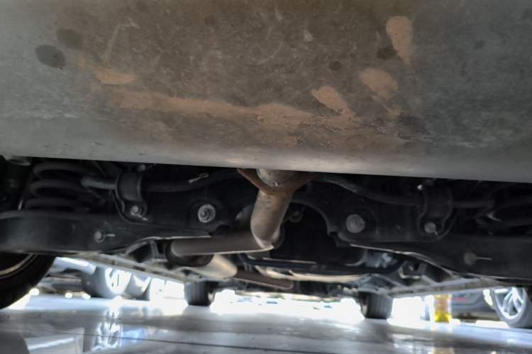 Used GAC Trumpchi M8 2023 Zongshi Series Dual-Motor Flagship Edition Chassis Rear