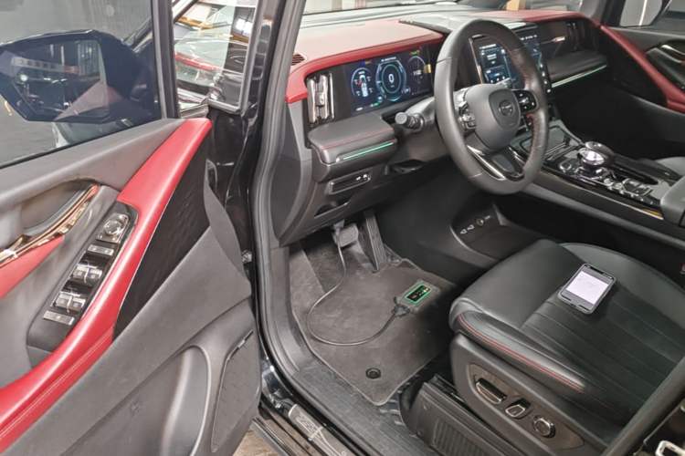 Used GAC Trumpchi M8 2023 Zongshi Series Dual-Motor YuZun Edition Driver Seat