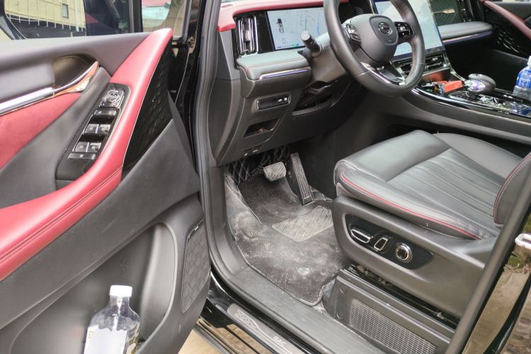 Used GAC Trumpchi M8 2023 Zongshi Series Dual-Motor Flagship Edition Driver Seat