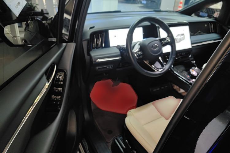 Used GAC Trumpchi M8 2023 Zongshi Series Dual-Motor Flagship Edition Driver Seat