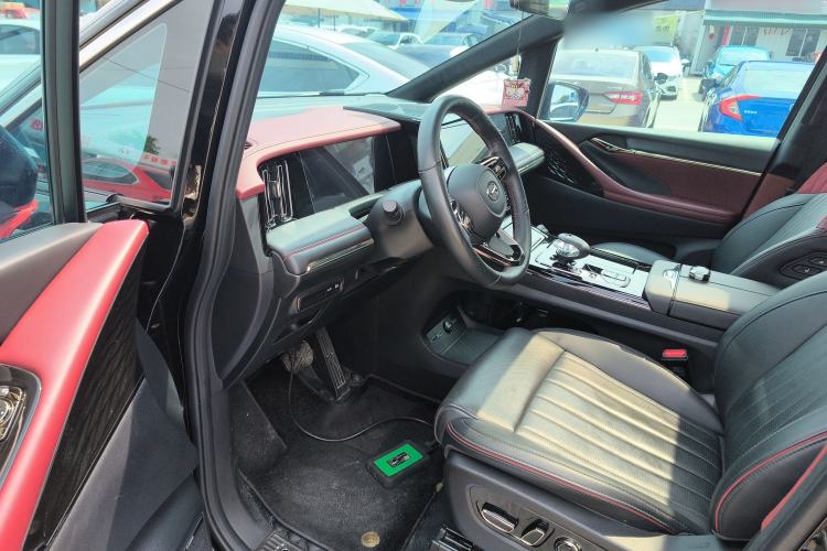 Used GAC Trumpchi M8 2023 Zongshi Series Dual-Motor YuZun Edition Driver Seat