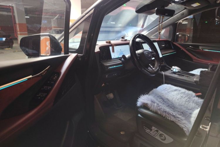 Used GAC Trumpchi M8 2023 Zongshi Series Dual-Motor Supreme Edition Driver Seat