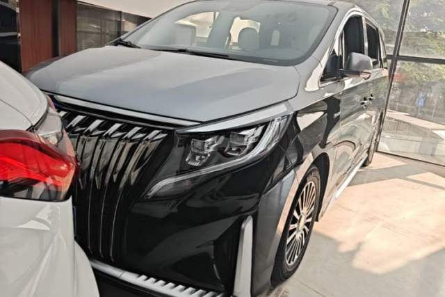 Ojetý GAC Trumpchi M8 2023 Master Series 390T Four-Seat Deluxe Edition