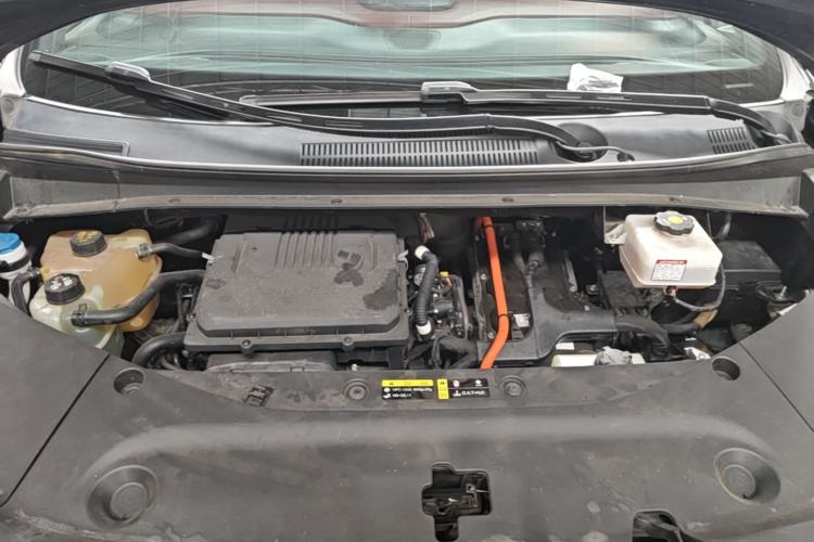 Used GAC Trumpchi M8 2023 Zongshi Series Dual-Motor YuZun Edition Engine Bay