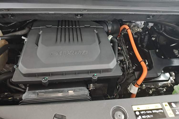Used GAC Trumpchi M8 2023 Zongshi Series Dual-Motor Supreme Edition Engine Bay