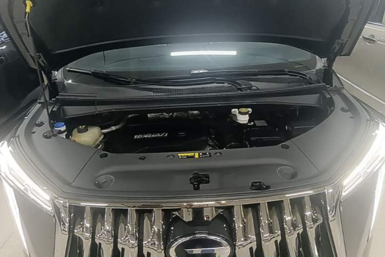 Used GAC Trumpchi M8 2023 Zongshi Series 400T Flagship Edition Engine Bay