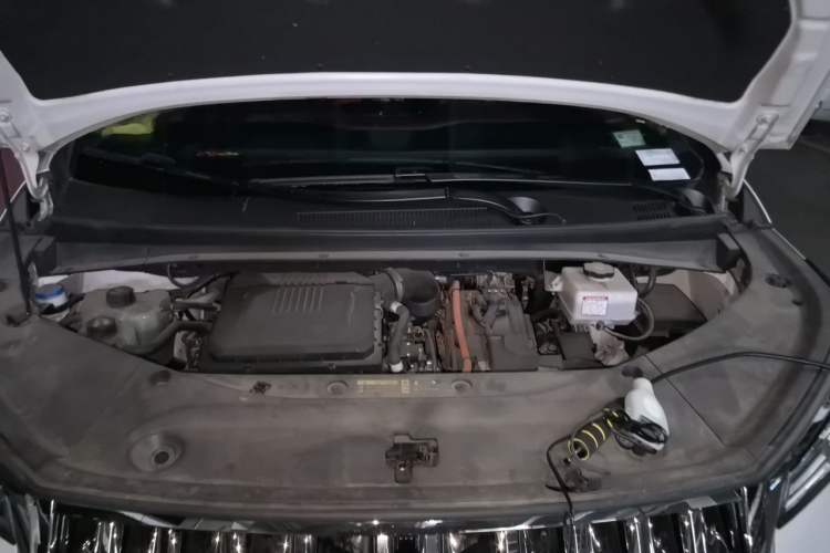 Used GAC Trumpchi M8 2023 Zongshi Series Dual-Motor Supreme Edition Engine Bay