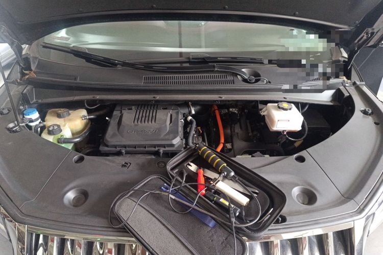 Used GAC Trumpchi M8 2023 Zongshi Series Dual-Motor Flagship Edition Engine Bay