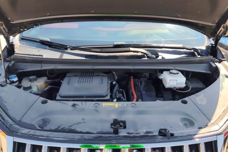 Used GAC Trumpchi M8 2023 Zongshi Series Dual-Motor Flagship Edition Engine Bay