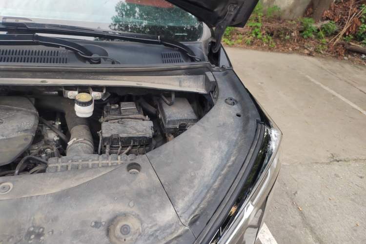 Used GAC Trumpchi M8 2023 Zongshi Series 400T Ultimate Edition Engine Bay Left