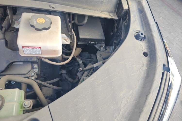 Used GAC Trumpchi M8 2023 Zongshi Series Dual-Motor YuZun Edition Engine Bay Left