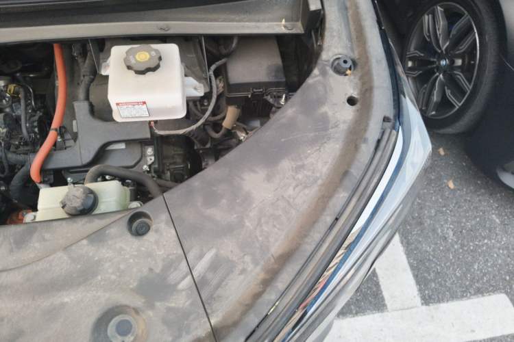 Used GAC Trumpchi M8 2023 Zongshi Series Dual-Motor Supreme Edition Engine Bay Left