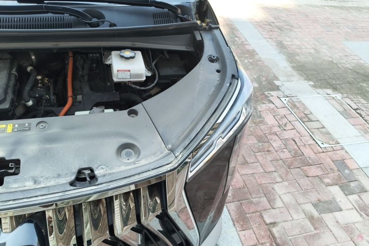 Used GAC Trumpchi M8 2023 Zongshi Series Dual-Motor Supreme Edition Engine Bay Left