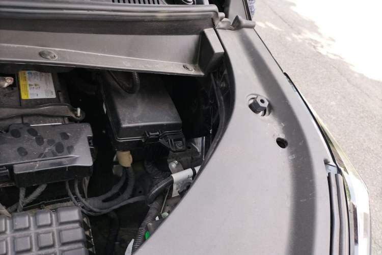 Used GAC Trumpchi M8 2023 Zongshi Series 400T Ultimate Edition Engine Bay Left