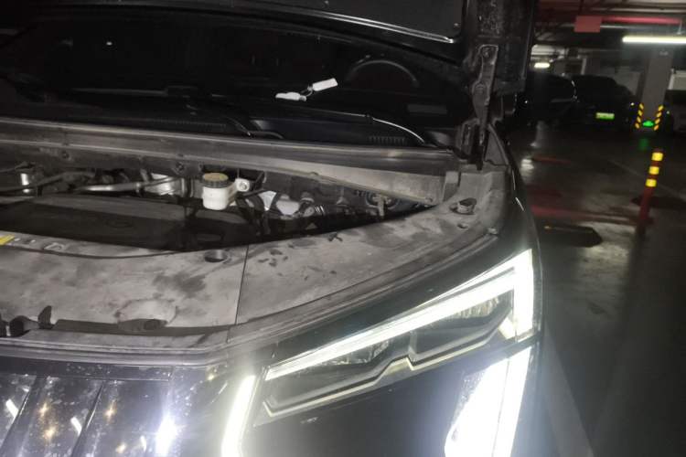 Used GAC Trumpchi M8 2023 Zongshi Series 400T Ultimate Edition Engine Bay Left