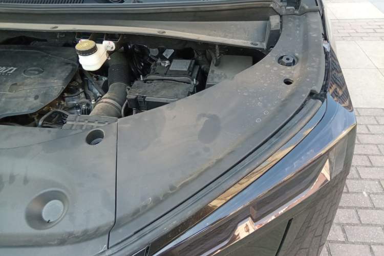 Used GAC Trumpchi M8 2023 Zongshi Series 400T Flagship Edition Engine Bay Left
