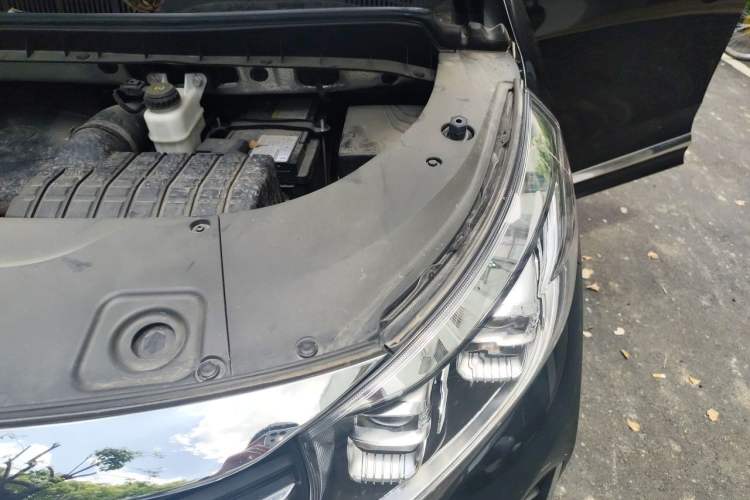Used GAC Trumpchi M8 2023 Lingxiu Series 390T Prestige Edition Engine Bay Left