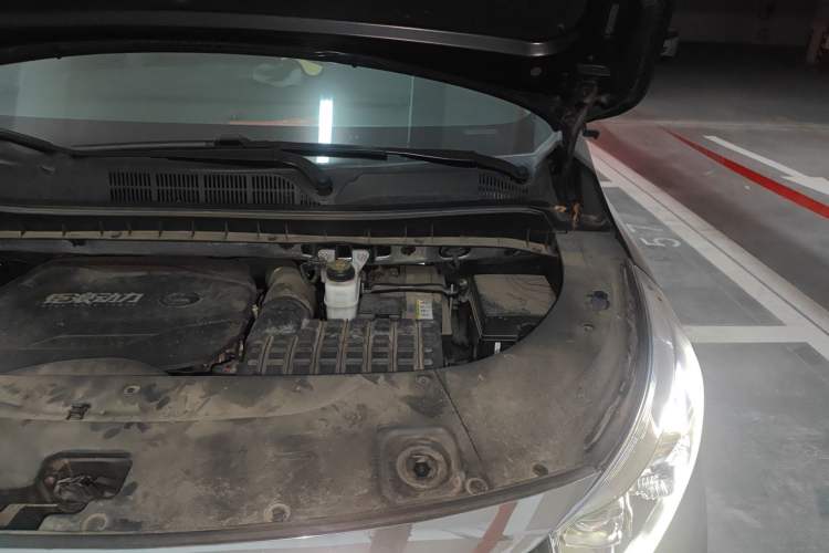 Used GAC Trumpchi M8 2023 Lingxiu Series 390T Deluxe Edition Engine Bay Left